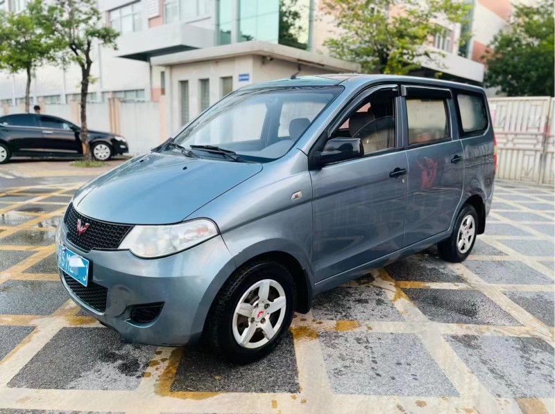 東莞14年五菱汽車宏光3