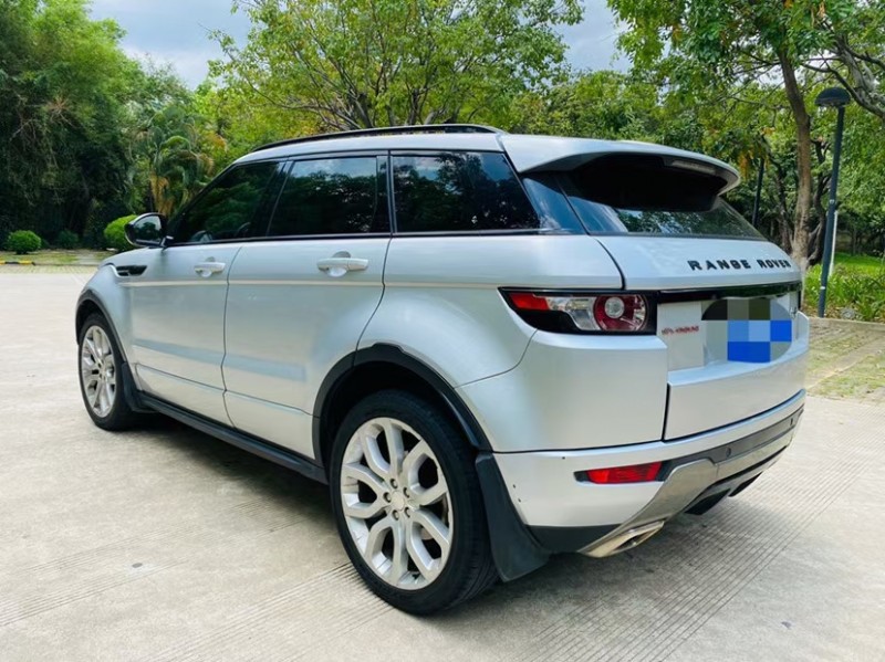 东莞14年路虎极光2