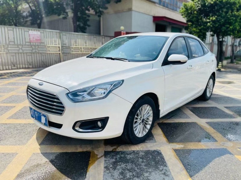 东莞17年福特福睿斯3