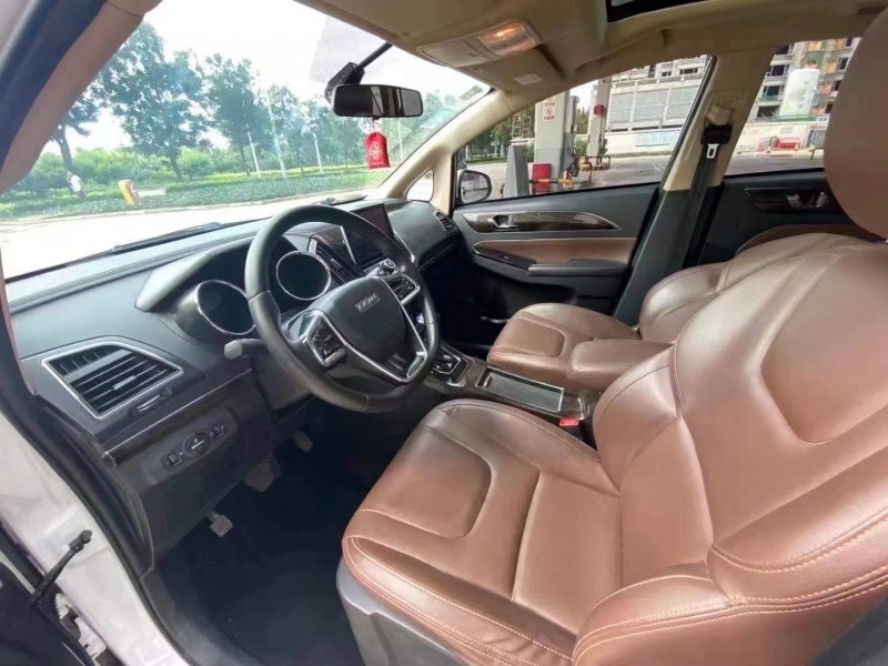 保定17年力帆汽车轩朗5