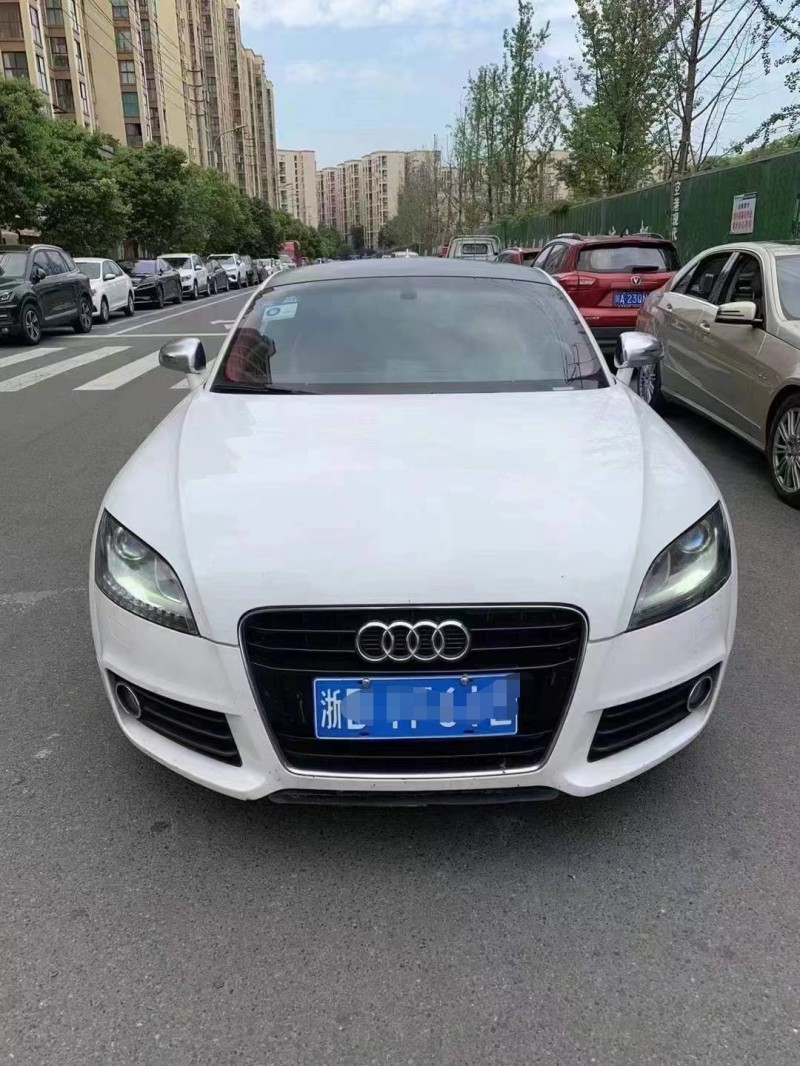 成都11年奥迪TT1