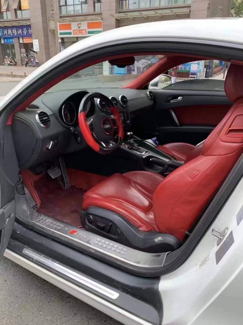 成都11年奥迪TT3