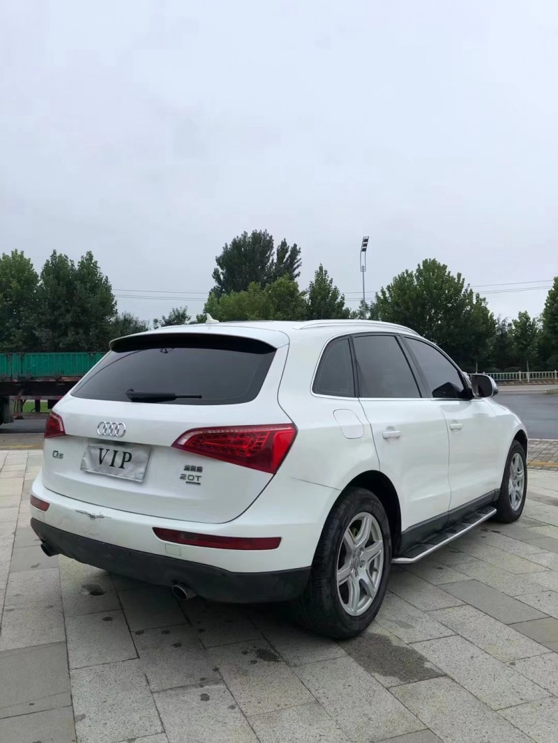 枣庄12年奥迪Q58