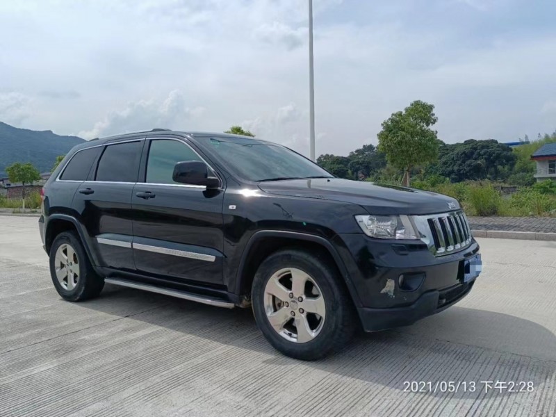 三明13年Jeep大切諾基3