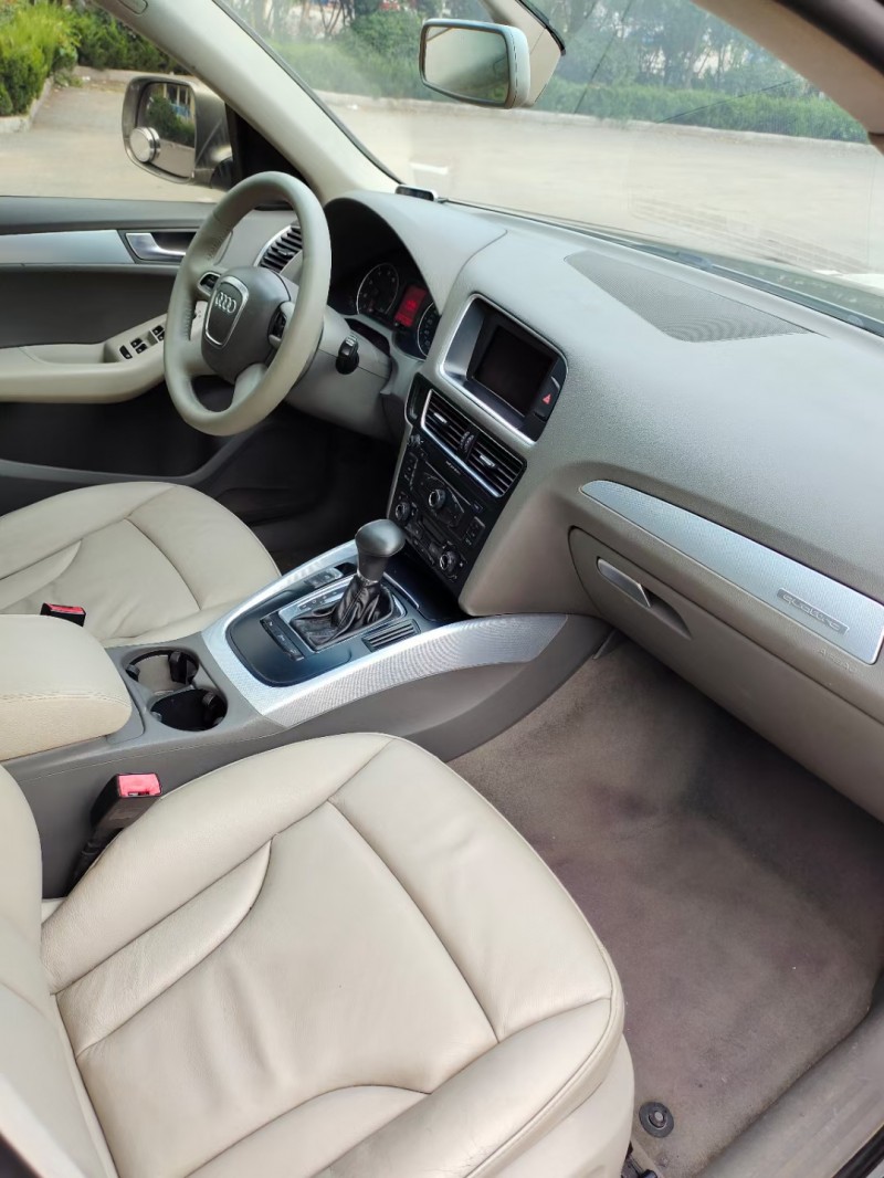 青岛12年奥迪Q55