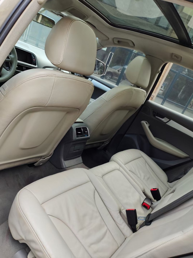 青岛12年奥迪Q56