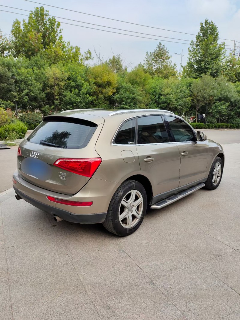 青岛12年奥迪Q57