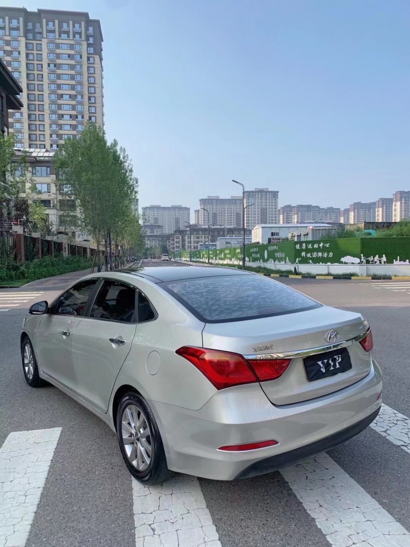 廊坊15年现代名图4