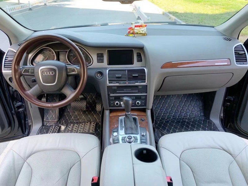 廊坊10年奥迪Q77