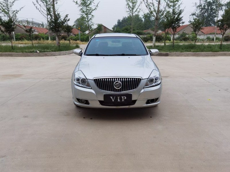 徐州12年别克凯越1