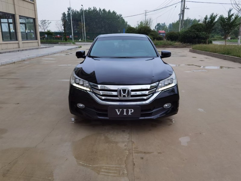 徐州15年本田雅阁1