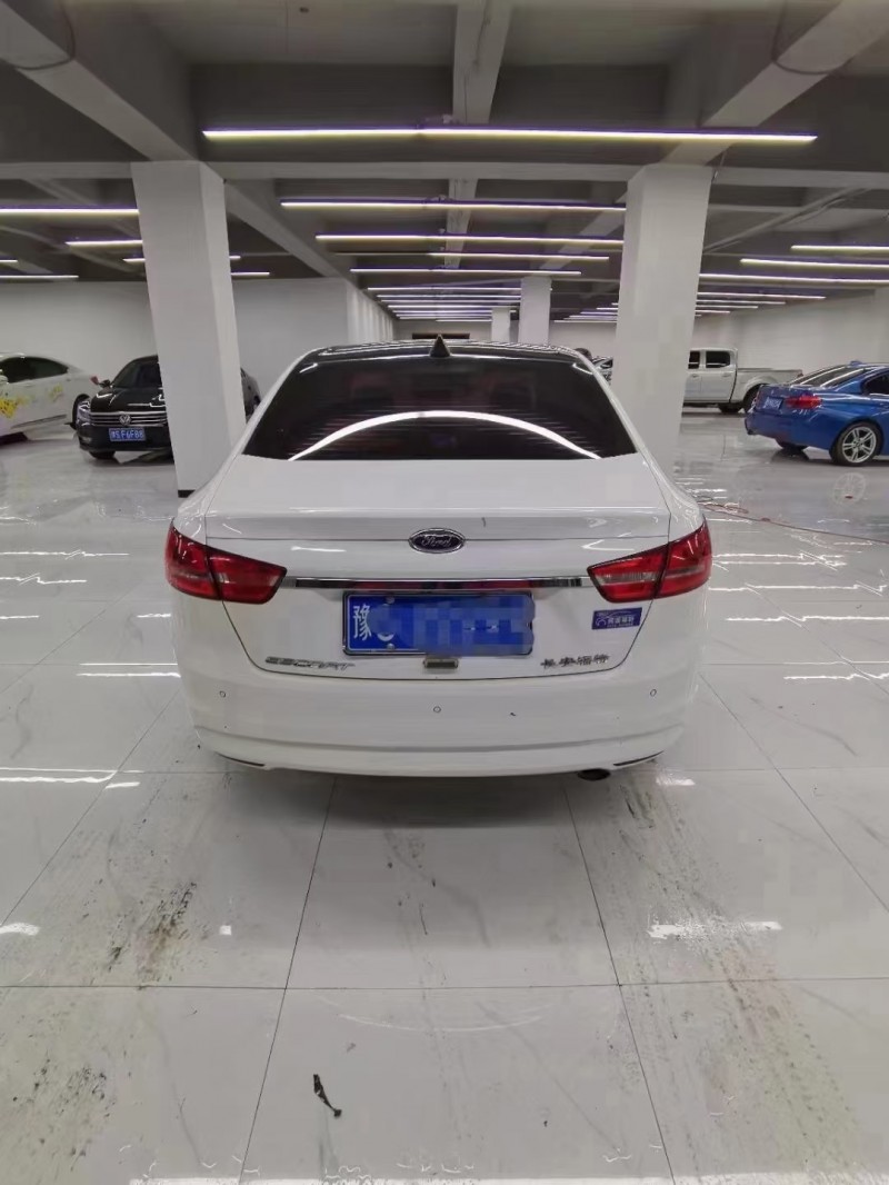 潍坊18年福特福睿斯2