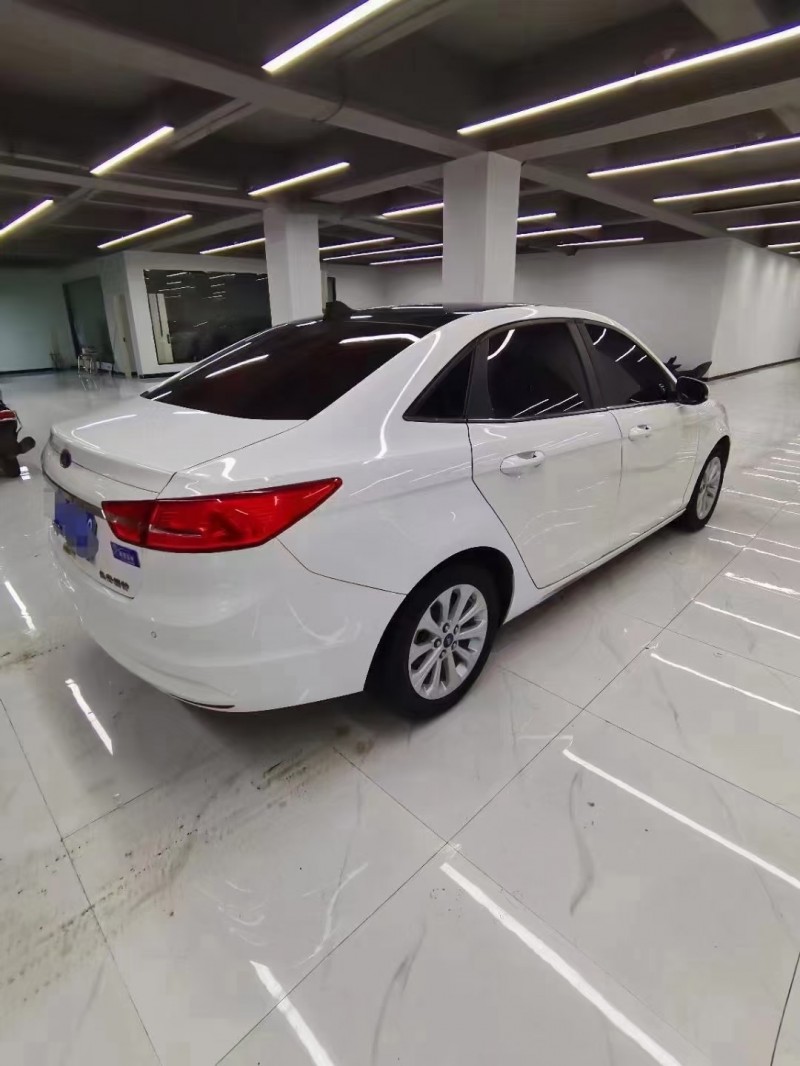 潍坊18年福特福睿斯3