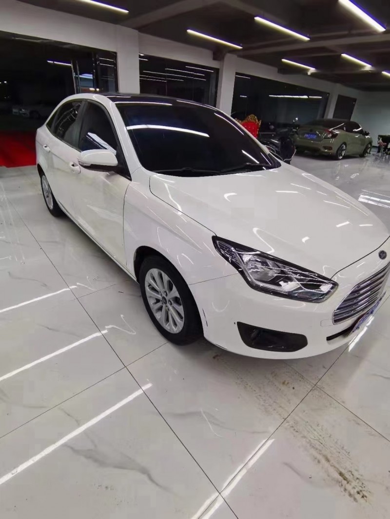 潍坊18年福特福睿斯5