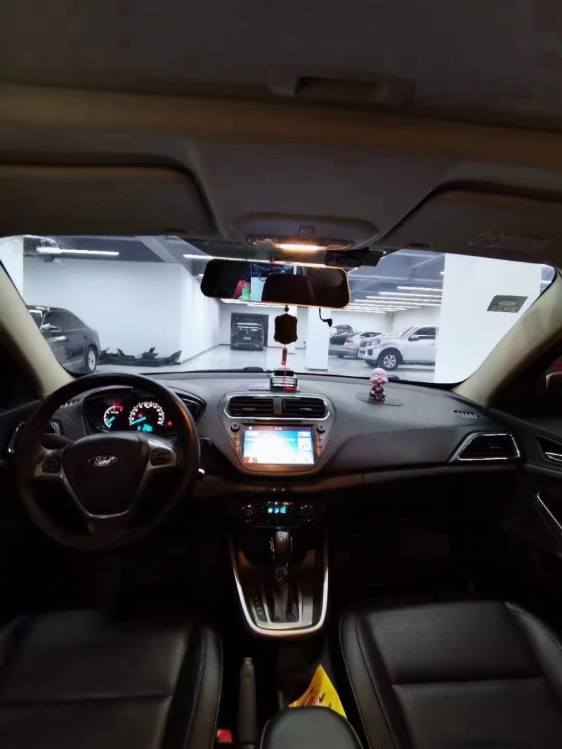 潍坊18年福特福睿斯7