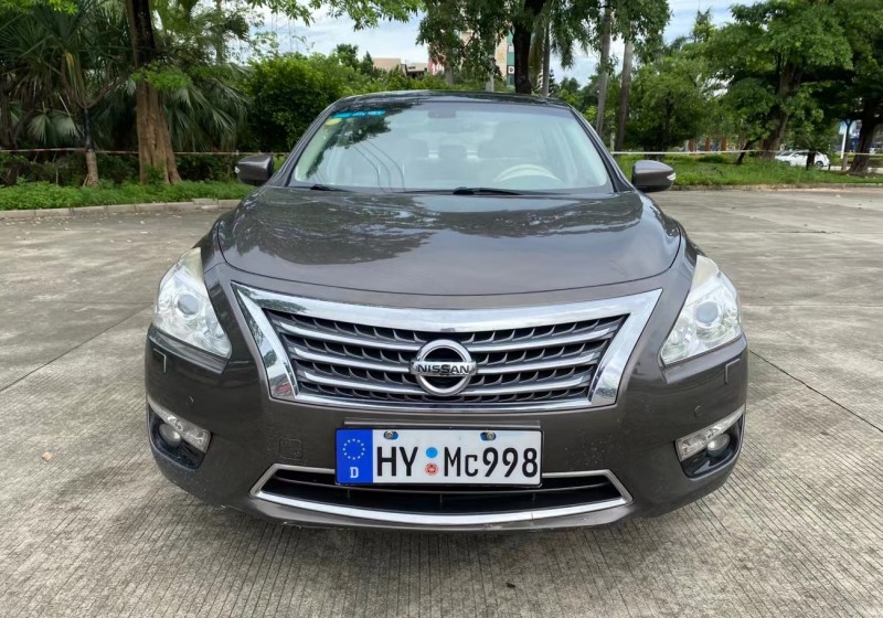 汕頭15年日產天籟1