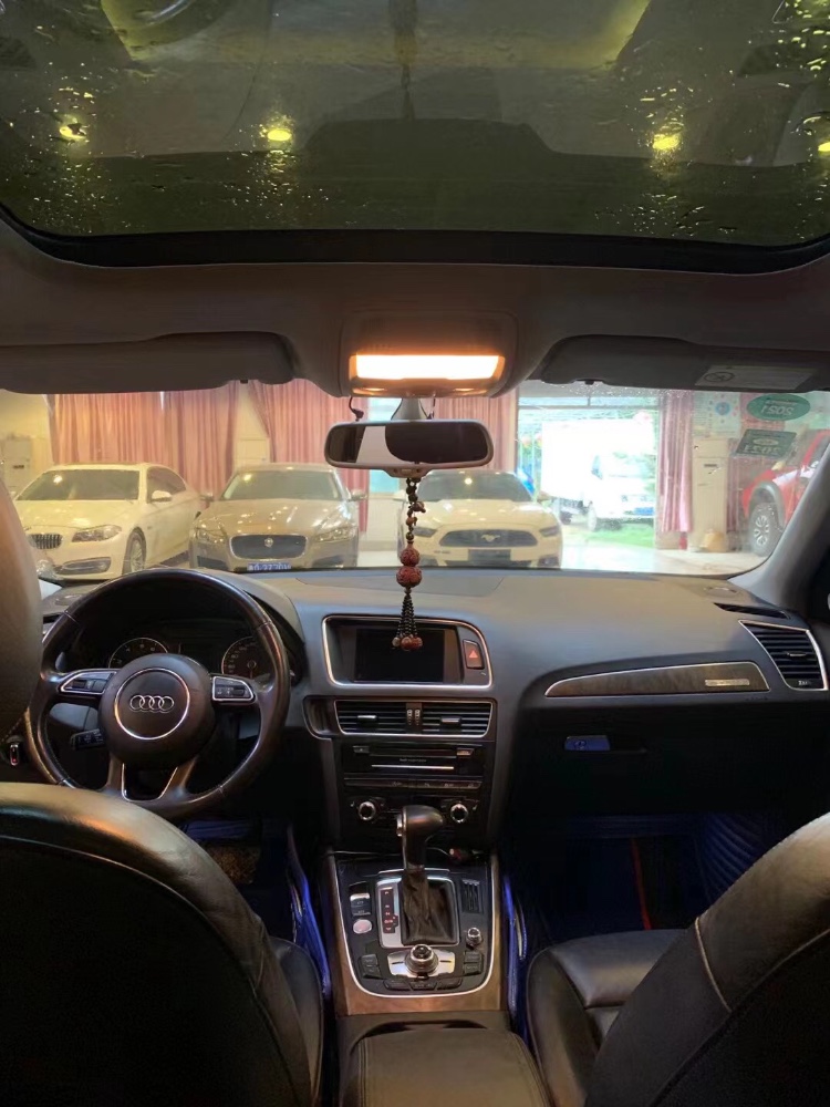 济宁14年奥迪Q56