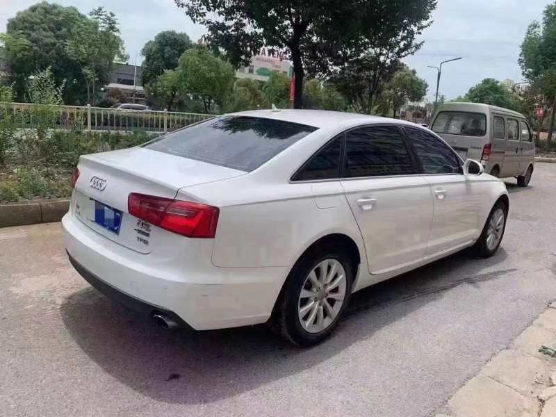 景德鎮14年奧迪A6L8