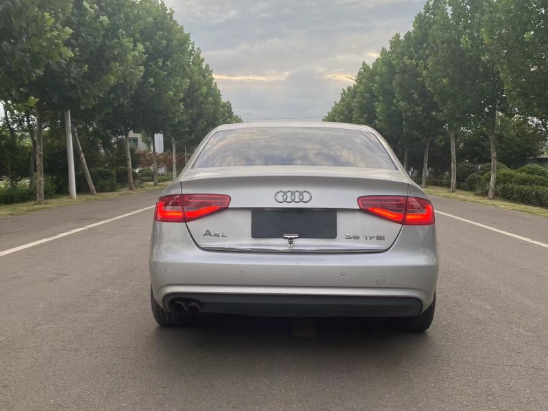 徐州12年奥迪A4L8