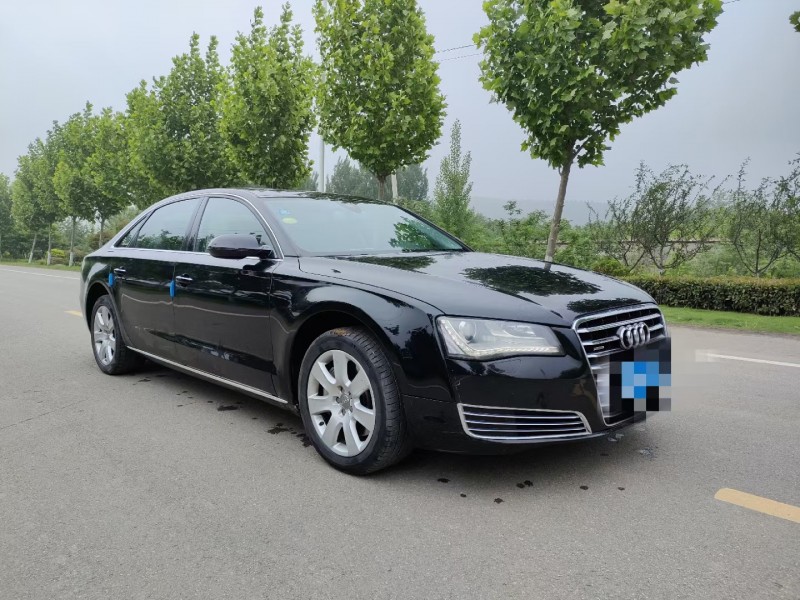 徐州12年奥迪A8L3