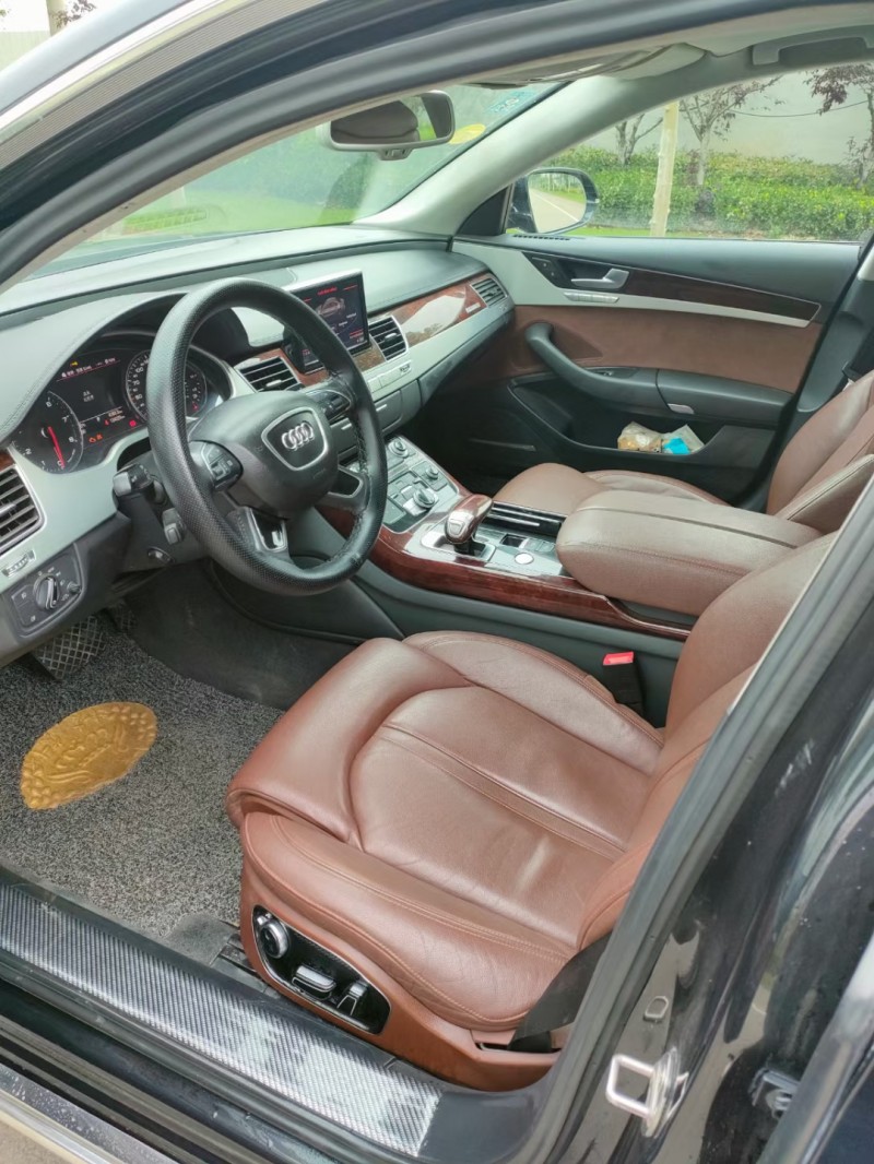 徐州12年奥迪A8L6