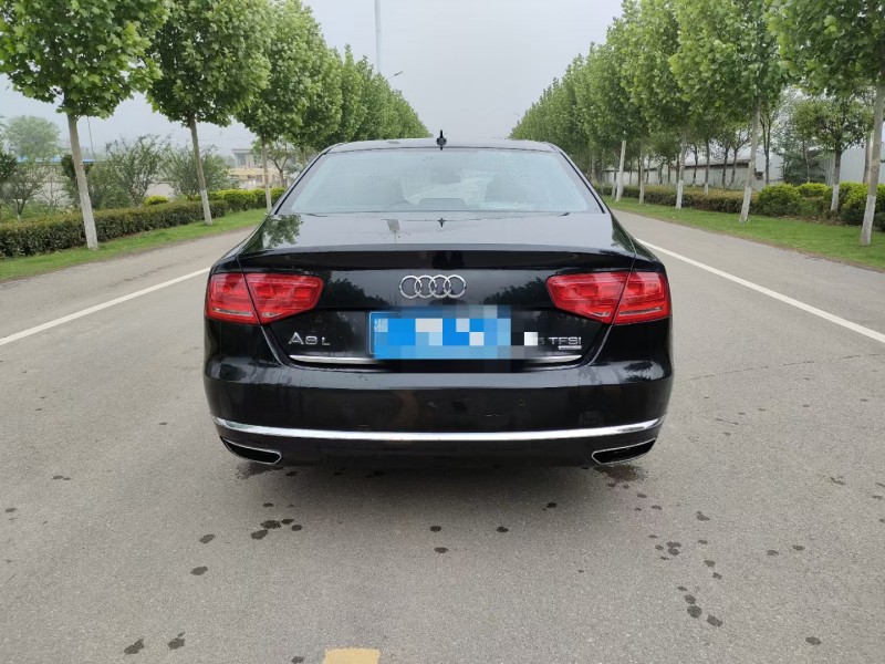 徐州12年奥迪A8L9