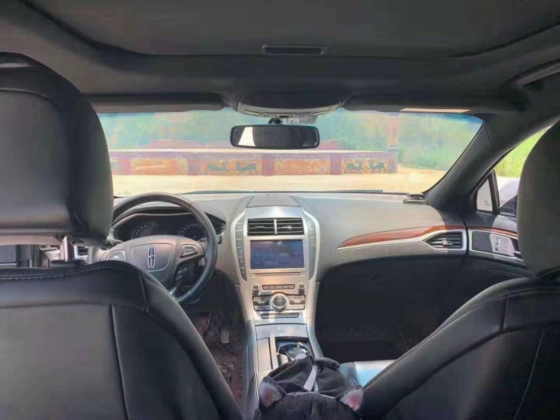 昆明20年林肯MKZ8