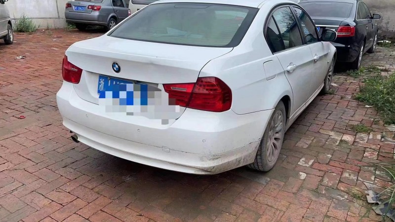 保定09年宝马3系7