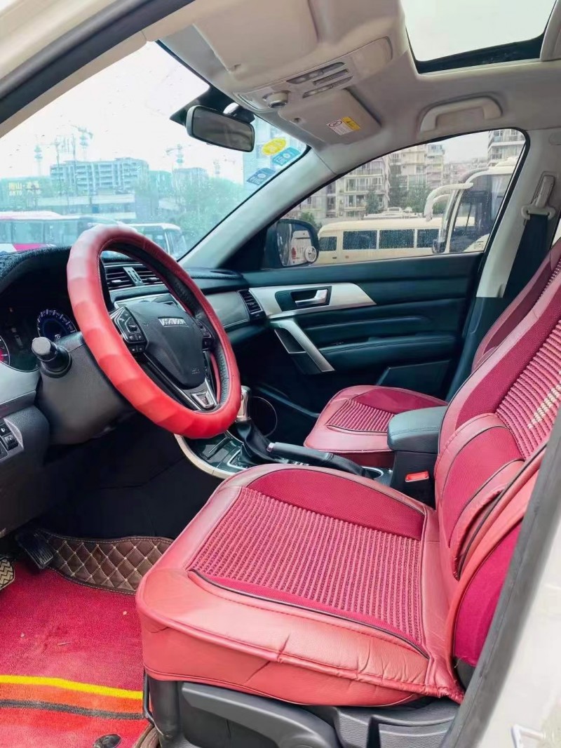 成都17年哈弗H25