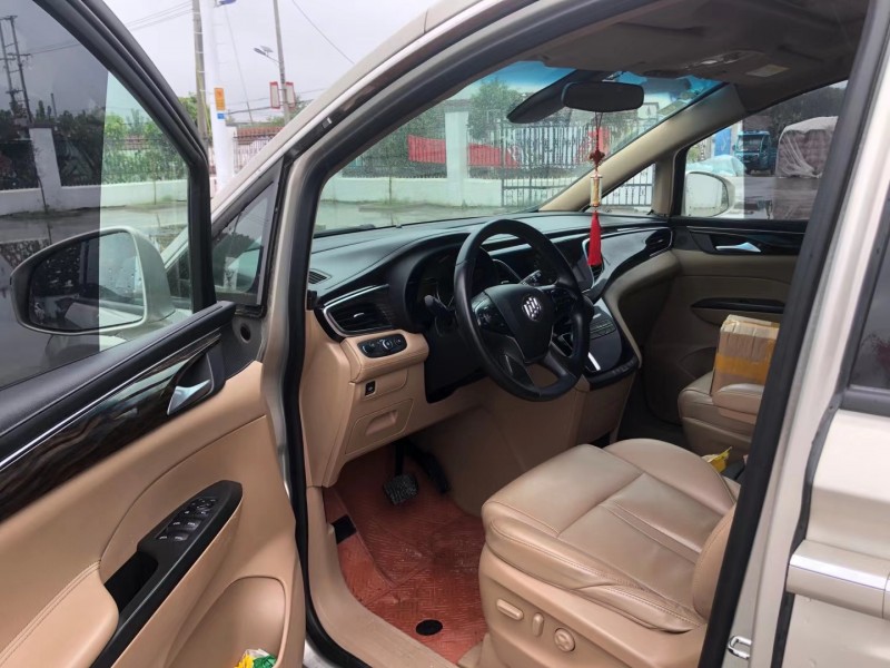 徐州17年别克GL86