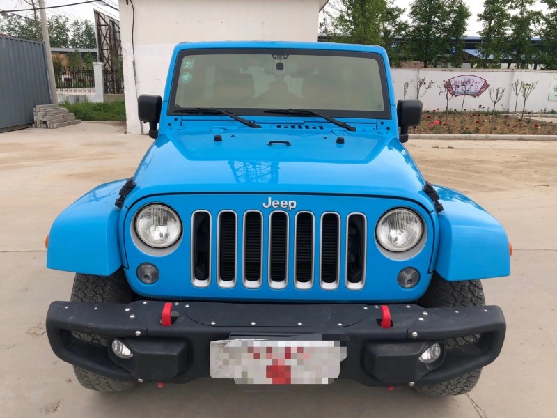 徐州17年Jeep牧馬人8