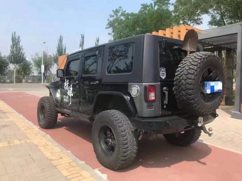 滄州09年Jeep牧馬人8