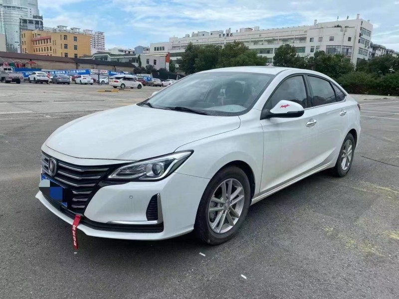 杭州20年長安汽車睿騁CC7