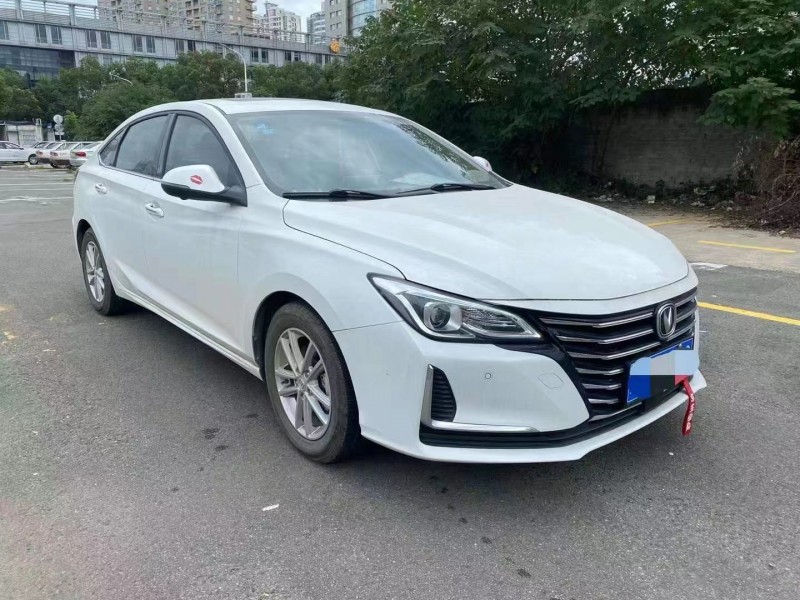 杭州20年長安汽車睿騁CC6