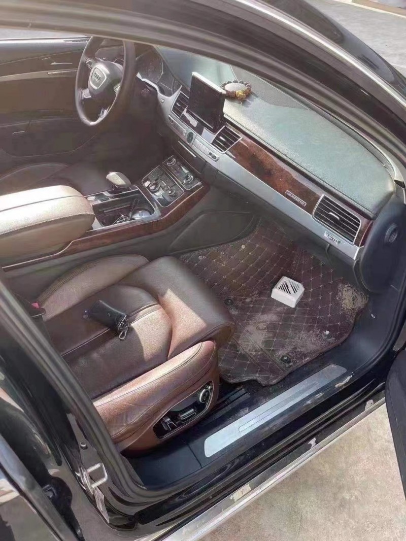 潍坊12年奥迪A8L5