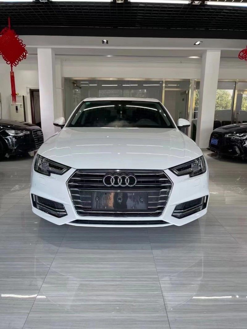 济宁19年奥迪A4L8