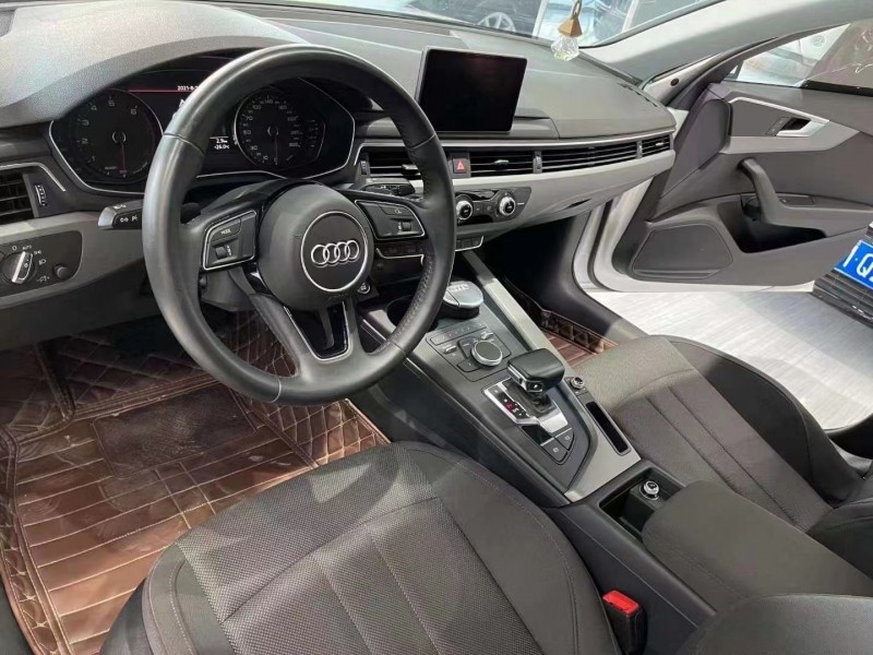 济宁19年奥迪A4L5