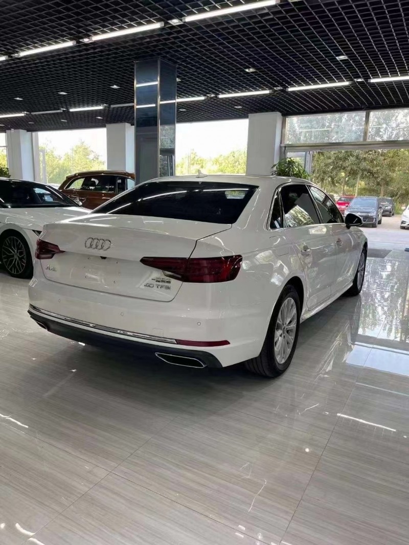 济宁19年奥迪A4L2
