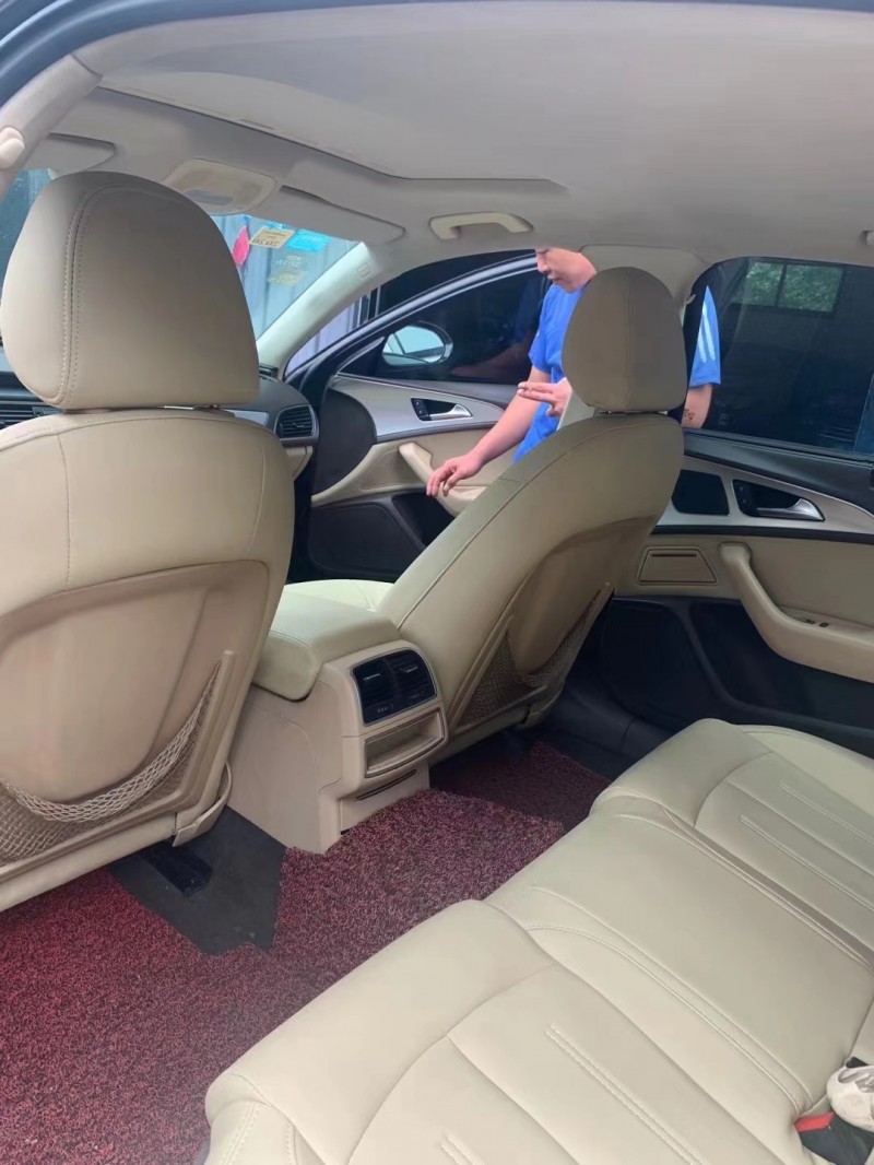 青岛12年奥迪A6L9