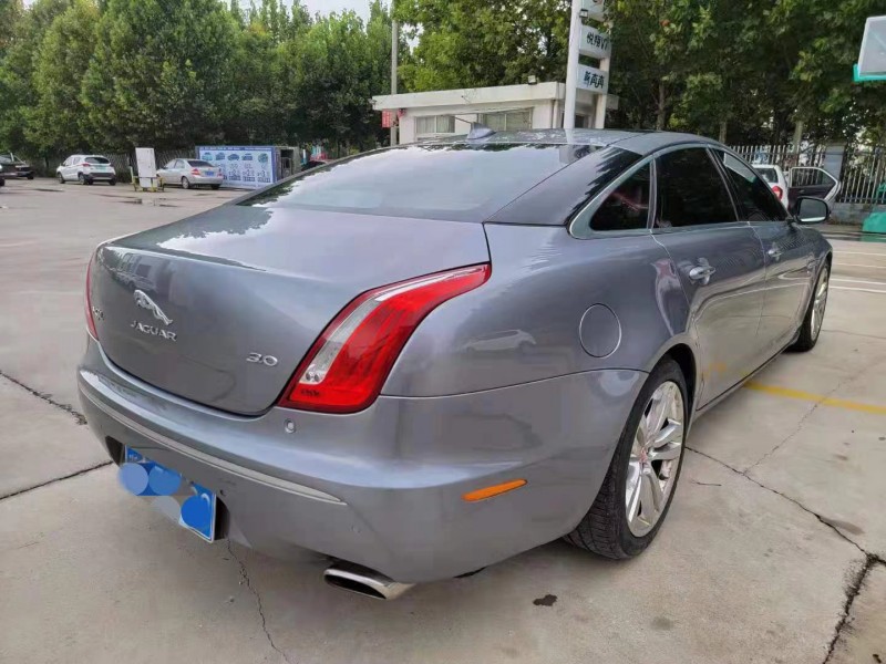 聊城15年捷豹XJ8