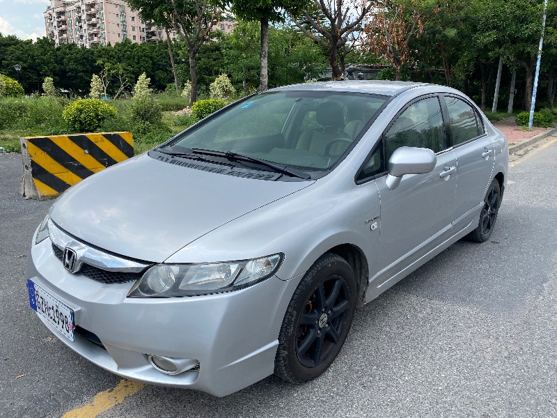 广州09年本田思域8