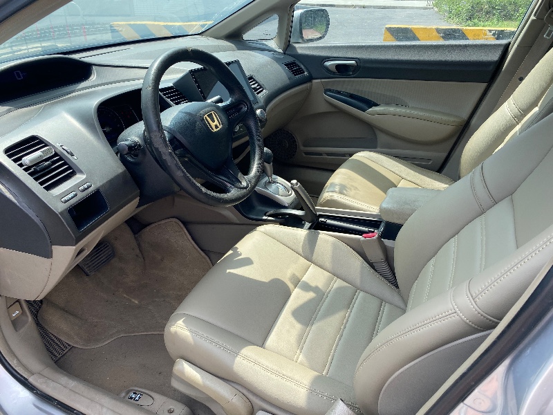 广州09年本田思域2