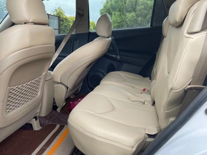 哈爾濱13年豐田RAV45