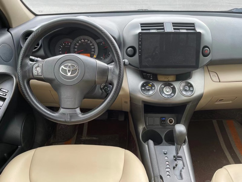 哈爾濱13年豐田RAV44