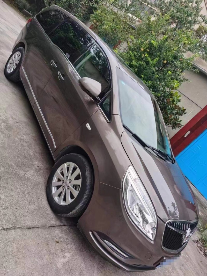 济宁18年别克GL83