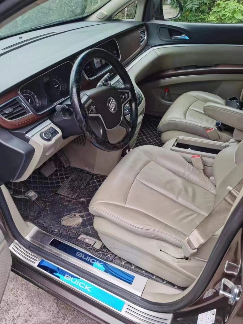 济宁18年别克GL85