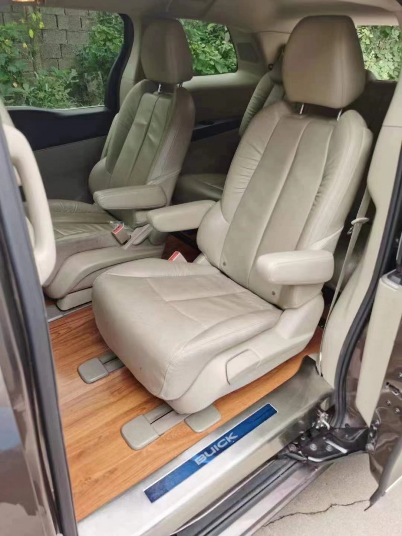 济宁18年别克GL86