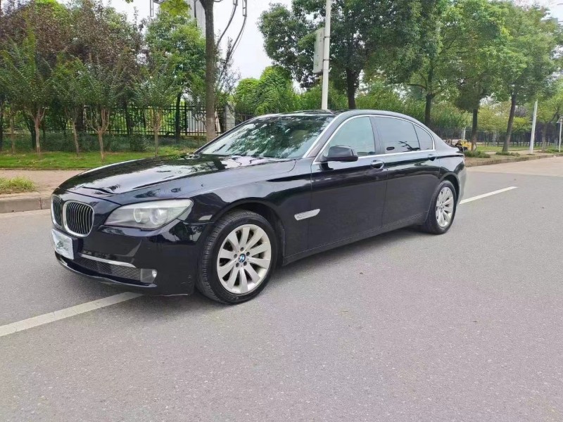 武汉12年宝马7系2