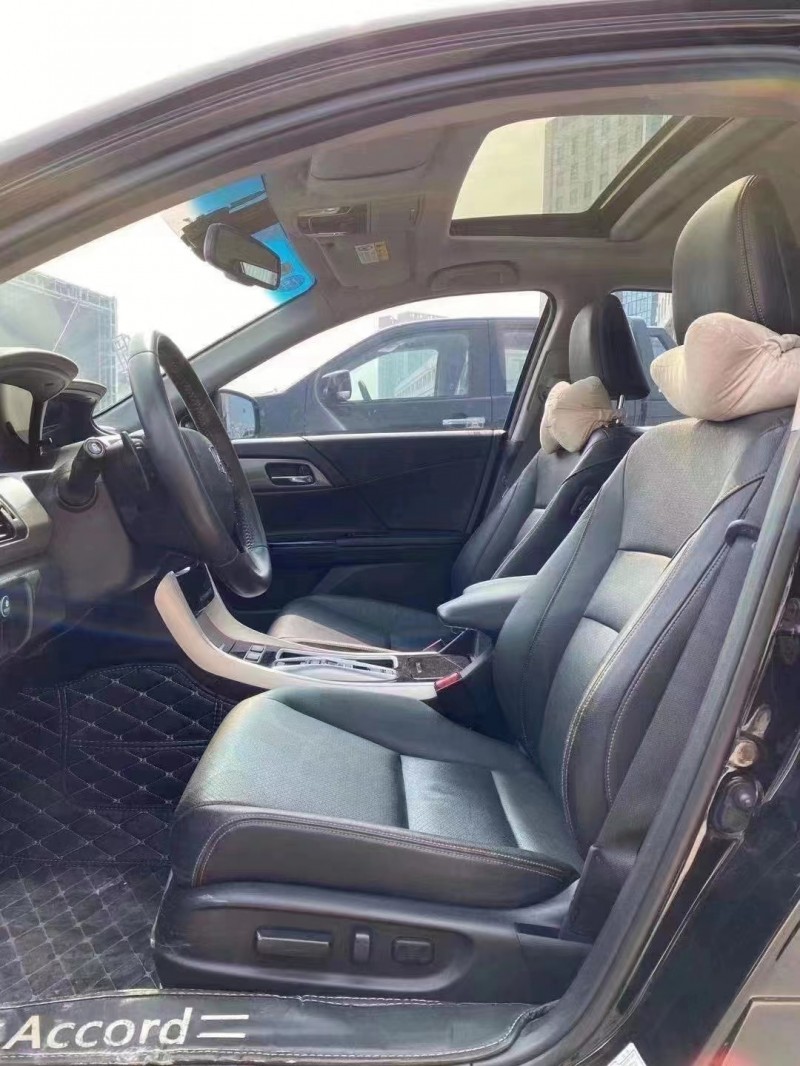 广州17年本田雅阁4