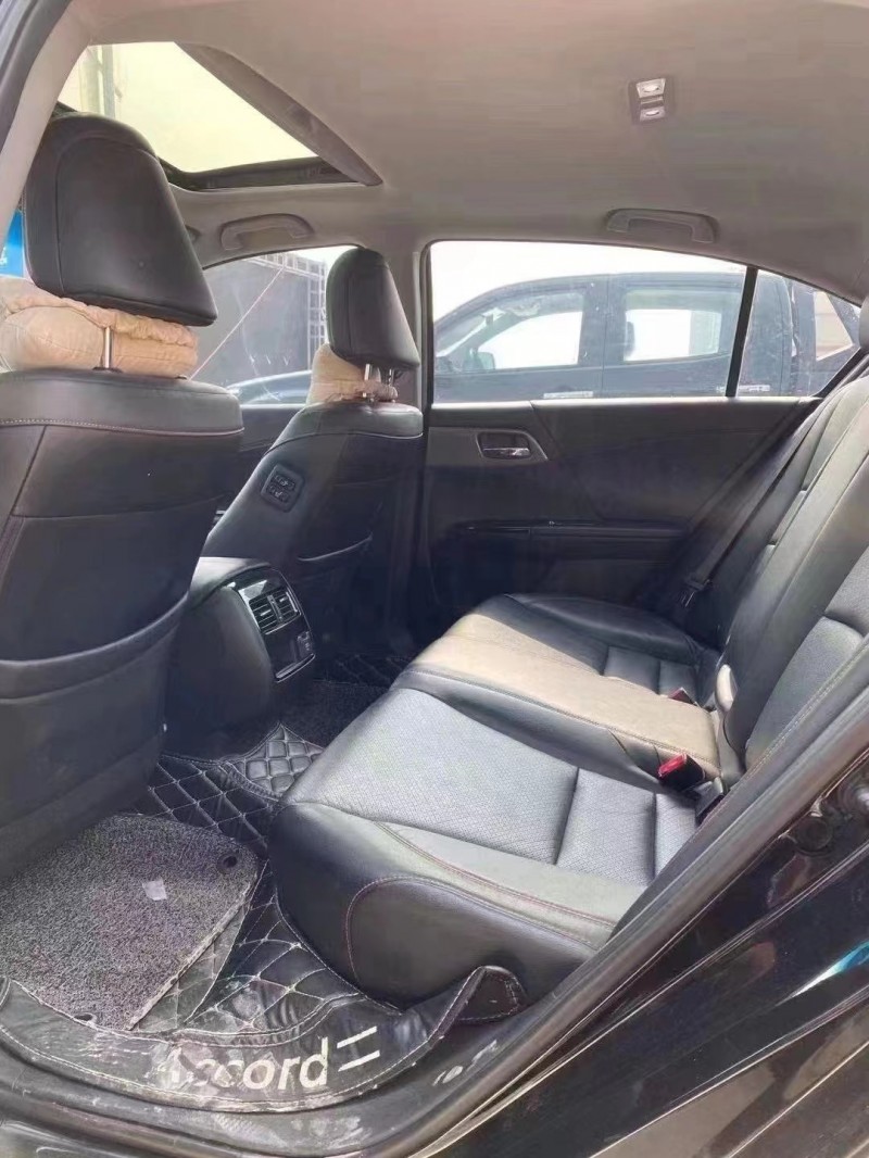 广州17年本田雅阁6